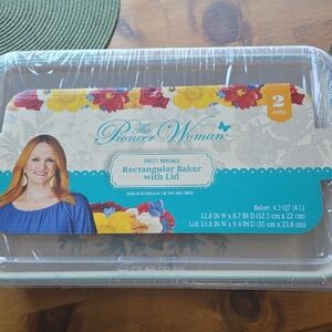 The Pioneer Woman Rectangular Baker with Lid
